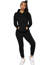 Zweiteiliges Set mit einfarbigem Kapuzenpullover und langen Hosen